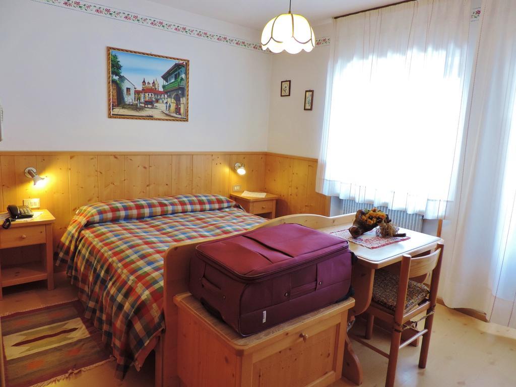 Albergo Ombrettola Falcade Room photo
